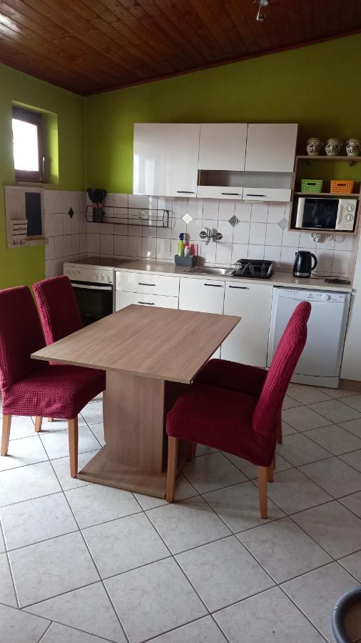 Apartmani Leko Mirjana Baška Voda Exterior foto